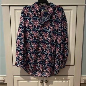 Chic Tommy Bahama Floral Button-Up - Navy and Pink